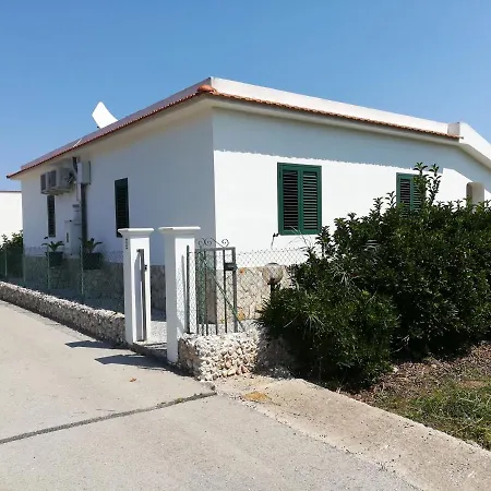 Villa Holidays In In Charming - 2